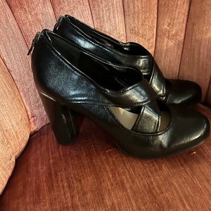 Black Franco Sarto heels like new